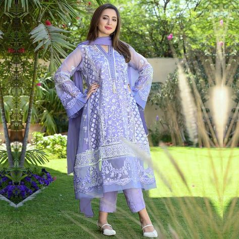 Offical outfits.pk on Instagram: “Winter edition Price:3200 3 piece unstitched organza embroidered dress Front full heavy embroidered Daman heavy embroidered patch…” Embroidered Organza Dress, Light Purple Dress, Eastern Dresses, Organza Suits, Designer Summer Dresses, Nyc Dresses, Summer Lawn, Contemporary Dresses, Desi Style