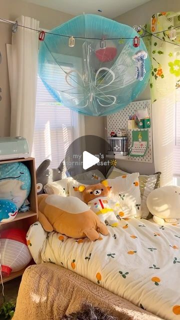 🏓 ੈ˖°. nica ˚✩彡🧴 on Instagram: "When your room turns you into a morning person 😮‍💨 . . . #roominspo #roomtour #room #inspo #deco #decoration #roomdecor #pinterest #aesthetic #ghibli #ponyo #totoro #yotsuba #anime #manga #studioghibli #rilakkuma #pompompurin #sanrio #miniso #trinkets #cute #かわいい#日本#おすすめ #おもちゃ #explore #fruit #jellyfish" Aesthetic Ghibli, Ghibli Ponyo, Morning Person, Pinterest Aesthetic, Room Tour, Rilakkuma, Studio Ghibli, Jellyfish, Room Inspo