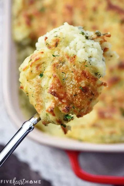 Christmas Eve Dinner Ideas, Garlic Herb Mashed Potatoes, Make Ahead Mashed Potatoes, Garlic Mashed Potatoes Recipe, Parmesan Mashed Potatoes, Christmas Eve Dinner, Garlic Mashed Potatoes, Mashed Potato Recipes, Summer Side Dishes