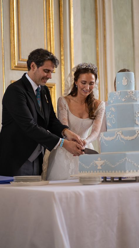 Royal Wedding Reception, Nymphenburg Palace, History Of Germany, Coronation Gown, Palace Wedding, Photograph Album, Princess Caroline Of Monaco, Royal Brides, First Wedding Anniversary