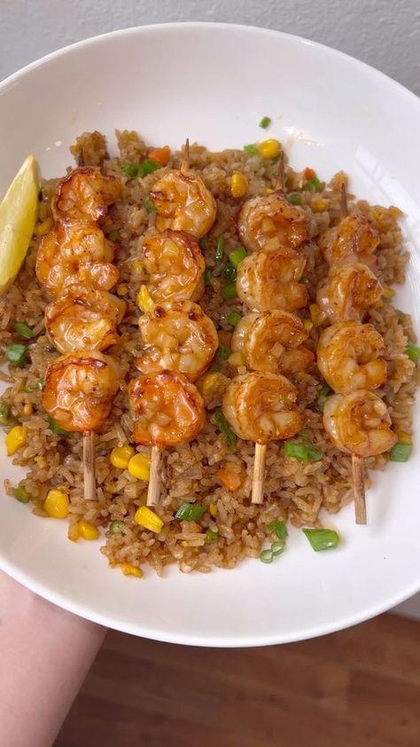 Honey garlic shrimp & fried rice 😮‍💨🥰 #dinnerideas #foodie #food | Cookin With Megg | Cookin With Megg · Original audio Elegant Recipes, Honey Garlic Shrimp, Recipes For Families, Shrimp Fried Rice, Pescatarian Recipes, Garlic Shrimp, Honey Garlic, Foodie Food, Food Videos Cooking