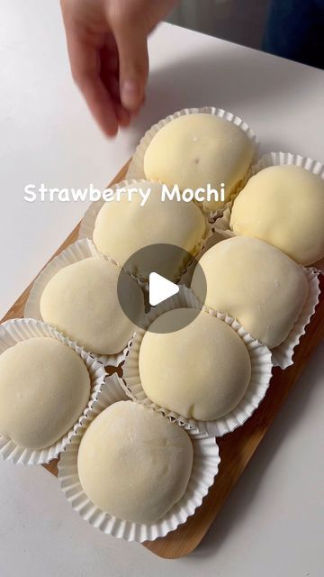 Mochi Recipe Easy, Strawberry Mochi Recipe, Strawberry Mochi, Mochi Recipe, Cute Animals Puppies, March 21, Viral Post, Asian Food, Mochi