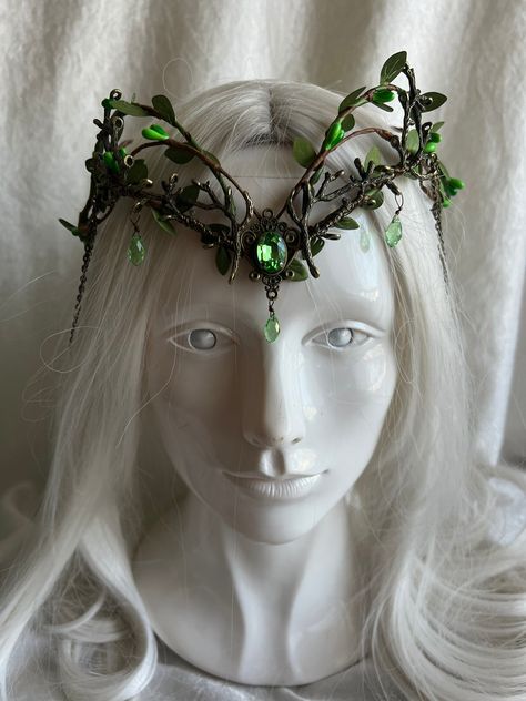 Faerie Crown, Woodland Tiara, Lotr Wedding, Magical Woodland, Fairy Crown, The Enchanted Forest, Leaves And Branches, Witch Makeup, Forest Fairy