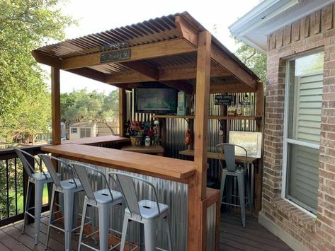 Grill Gazebo With Bar, Front Yard Bbq Area, Covered Grill Area On Deck, Diy Grill Bar Station, Kitchen Ideas Outside, Bbq Hut Ideas, Outside Bar Ideas Diy, Pergola Bar Ideas, Outdoor Bar And Grill Ideas