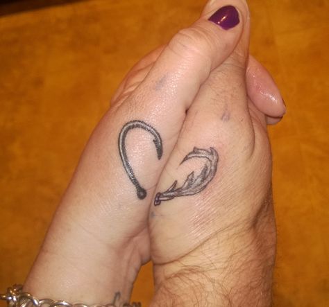 couple tattoo hook and antler heart Matching Tattoos Couples Buck And Doe, Couples Antler Tattoos, Country Matching Tattoos, Buck And Doe Tattoo, Matching Country Tattoos, Couples Deer Tattoos, Western Couple Tattoos, Country Couple Tattoos, Couples Hand Tattoos