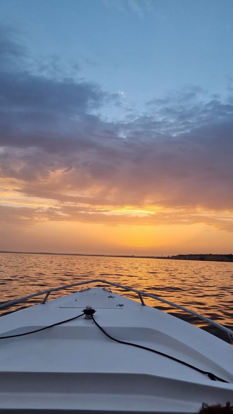 Sunset Boat Cruise, Boat At Sunset, Boat Sunset Pictures, August Vibes, Florida Vibes, Shaun Tan, Boat Sunset, Dream Proposal, 2024 Board