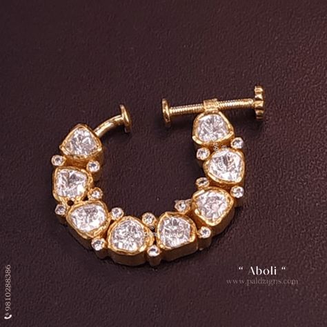 #silvermoissanitejewelry #semipreciousjewellery #polkijewellery #weddingjewellery #bridaljewellery #jadaujewellery #moissanitepolki #statementjewellery #indianjewelleryonline #moissanitepolkijewellery #indianweddingjewellery #bridejewelry #traveljewellery #destinationweddingjewellery #paldzigns #onlinejewellery #indiantraditionaljewellery #reallookingjewelry #polkijewelry #weddingjewelry #nosering #nath #koka #nosepins #noseclip #nosepin #noserings #bridalnath #bridalnosering Nath Nose Ring, Vintage Indian Jewelry, South Indian Bride Saree, Bridal Nose Ring, Gold Jewelry Stores, Real Jewelry, Jewelry Stone, Chaniya Choli, South Indian Bride