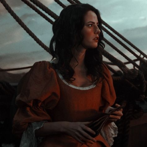 Halloween Character Ideas, Carina Smyth, Female Icons, Kaya Scodelario, Arabian Beauty, Black Sails, Arabian Beauty Women, Black Bride, Chronicles Of Narnia