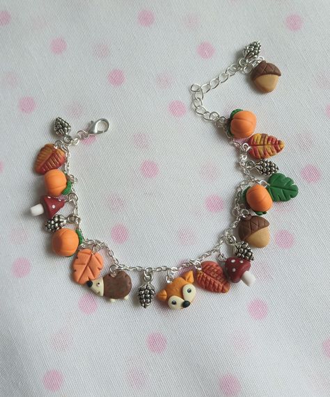 Handmade autumn bracelet made from polymer clay.  They chain measure 25 cm and it's adjustable, it fits any size. Each charm measure about 1.5- 2 cm.  Visit our shop to see all the products: https://www.etsy.com/shop/nahootdesignshop/?etsrc=sdt Clay Charm Bracelet, Polymer Clay Charm Bracelet, Autumn Bracelet, Cute Autumn, Cute Clay, Polymer Clay Charms, Fall Jewelry, Clay Charms, Jewelry For Her