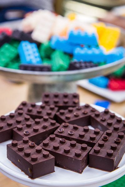 Lego Chocolate, Chocolate Lego, Yellow Lamp, Carnival Themed Party, Lego Birthday Party, Kids Party Food, Lego Birthday, Lego Party, Bday Cake