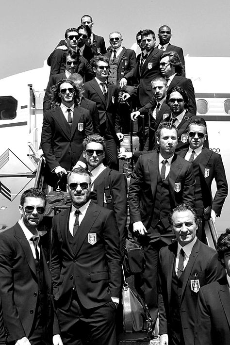 Italian National Football Team Italian National Football Team, Italy Football Team, Italia Soccer, Football Italy, Italy World Cup, Italy Team, Italy Football, Italy National Football Team, Claudio Marchisio