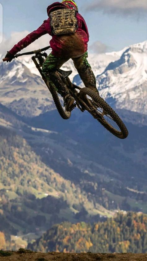 Cycle Stunt, Biking Photography, Extreme Mountain Biking, Xc Mountain Bike, Mountain Biking Photography, Bicycle Jewelry, Mtb Downhill, Mountain Bike Art, Mountain Bikes For Sale