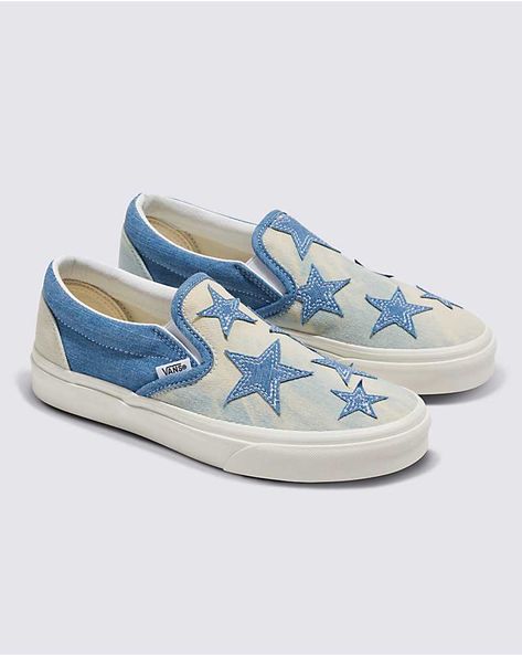 Classic Slip-On Shoe Denim Stars, Vans Slip Ons, Vans Store, Jane Clothing, Blue Vans, Vans Logo, Vans Slip On, Mens Sweatshirts Hoodie, Kids Sale