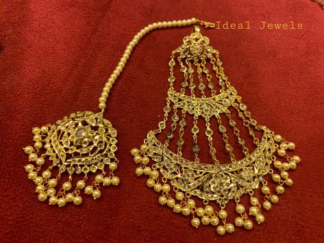 Teeka Designs In Gold, Teeka Designs, Gold Jhumar Design, Mangtika Gold, Jhumar Tikka, Long Mangalsutra, Indian Gold Necklace Designs, Famous Warriors, Bridal Jewelry Sets Brides