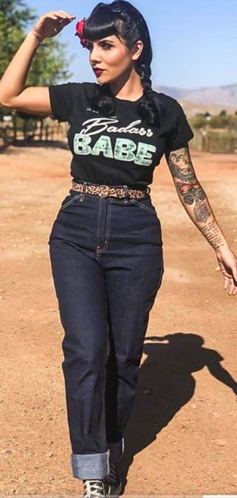 Gothabilly Outfits, Gothabilly Aesthetic, Punk Wardrobe, Rockabilly Fashion Outfits, Rockabilly Jeans, Stile Pin Up, Moda Pinup, Rockabilly Looks, Mode Rock