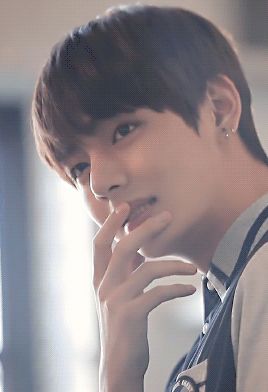 BTS | V Good Night Dear, V Gif, My Idol, Beautiful Lyrics, Taehyung Photoshoot, My Man, He Loves Me, Kpop Bts, Aesthetic Gif