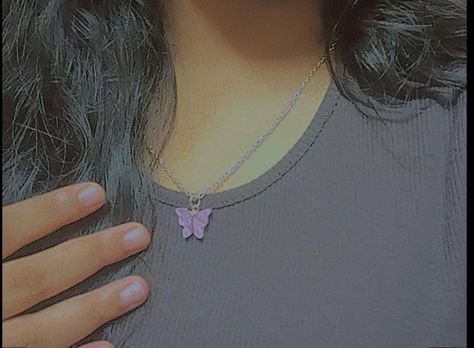 Aesthetic butterfly necklace 🦋 Aesthetic Necklace Picture, Butterfly Necklace Aesthetic, Aesthetic Butterfly, Aesthetic Necklace, Necklace Aesthetic, Necklace Butterfly, Aesthetic Picture, Cute Butterfly, Butterfly Necklace