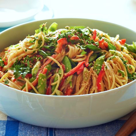 Crispy Noodle Salad, Salads Without Lettuce, Crunchy Noodle Salad, Summer Side Dishes Recipes, Easy Meals For One, Noodle Salad Recipes, Ina Garten Recipes, Summer Recipes Dinner, Barefoot Contessa