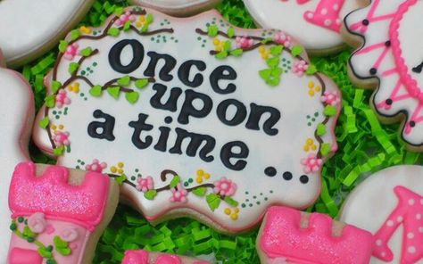 Once Upon a Time cookies for a fairytale or princess party. Fairytale Cookies, Girly Cookies, Fairytale Ball, Ball Cookies, Sweet Tweets, Fairytale Birthday, Fairytale Forest, Wedding Cookie, Dream Party