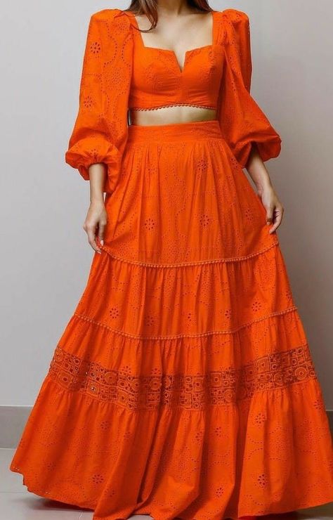 Simple Frock, Sari Blouses, Trendy Outfits Indian, Vibrant Florals, Simple Frocks, Lehenga Designs Simple, Fashion Content, Desi Fashion Casual, Fancy Dresses Long