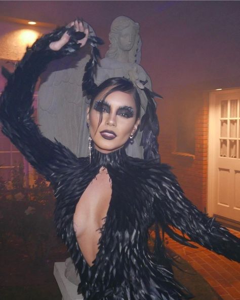 Vanessa Hudgens Halloween, Spooky Szn, Style Muse, Halloween Outfit, Vanessa Hudgens, Feature Film, Halloween Outfits, American Actress, Halloween Makeup