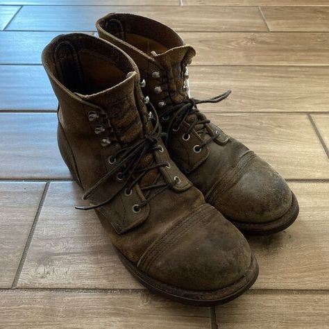 Red Wing 8113 IRON RANGER 10 Hawthorne Muleskinner Nitrile Cork Roughout Boots Red Wing Iron Ranger, Formal Workwear, Iron Ranger, Wing Shoes, Red Wing Shoes, Red Wing, Red Wings, Boot Shop, High Quality Leather