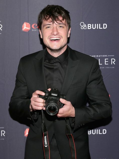 Josh Hutcherson The Rusted, Sean Anderson, Fictional Character Crush, Mike Schmidt, Peeta Mellark, Unicycle, Josh Hutcherson, Hottest Guy Ever, Schmidt