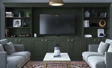 Traditional Complementary Furniture Dark Green Built Ins Living Room, Living Room Media Storage, Built In Tv Wall Unit, Tv Den, Tv Nook, Tv Wall Ideas, Dnevna Soba, Media Units, Tv Built In