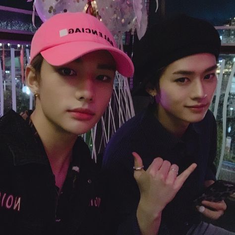 || #Hyunjin & #Minho || #StrayKids || {IG Update} || 17 Kpop, Haikou, Lee Know Stray Kids, Kid Memes, Mark Tuan, Kids Icon, Felix Stray Kids, Fan Fiction, Cha Eun Woo