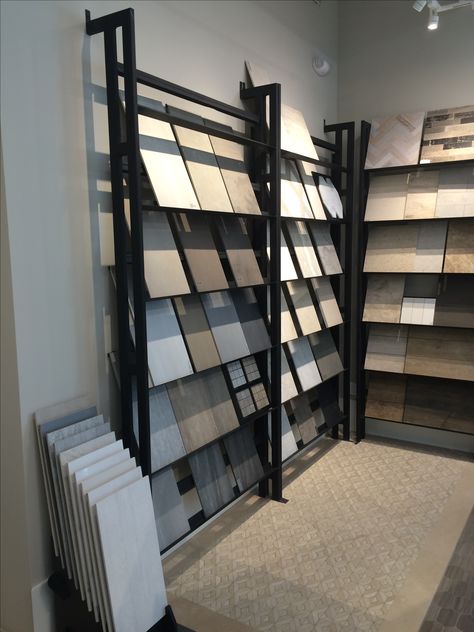 Tile Store Display, Tile Shop Display Store Design, Tiles Display Showroom Ideas, Tile Display Ideas, Display Wall Design, Display Rack Ideas, Material Display, Store Display Design, Store Shelves Design