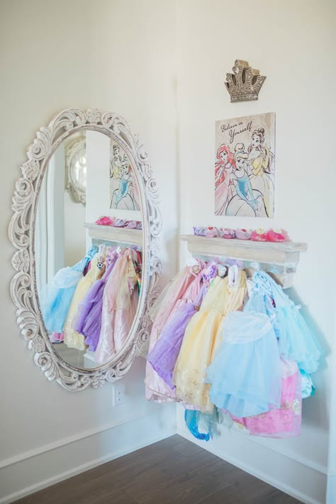 Chic Princess Bedroom, Princess Themed Bedroom Toddler, Girly Kids Bedroom, Pastel Princess Room, Classy Disney Princess Bedroom, Classy Princess Bedroom, Simple Princess Room Ideas, Bright Playroom Ideas, Toddler Disney Princess Room