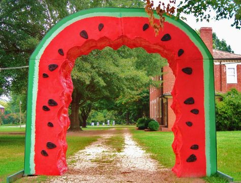 The gateway to watermelon heaven. :^) Watermelon Wedding, Watermelon Festival, National Watermelon Day, Watermelon Patch, Watermelon Day, Watermelon Birthday Parties, Watermelon Decor, Watermelon Art, Watermelon Party