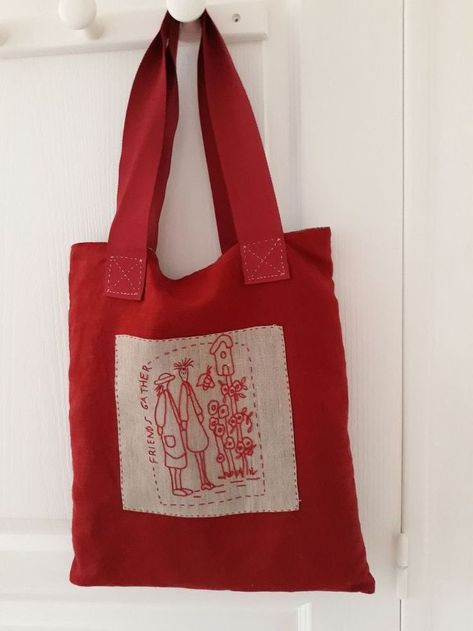 Totebag Aesthetic, Pretty Tote Bags, Sacs Tote Bags, Tods Bag, Diy Tote, Red Tote Bag, Vintage Tote Bag, Diy Bag Designs, Embroidered Tote Bag