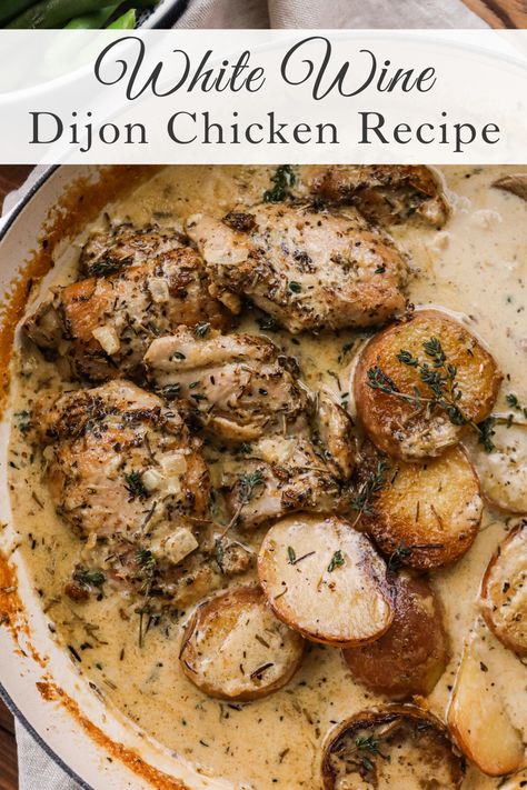 White wine dijon chicken recipe Dijon Chicken Recipes, Chicken Wine, Creamy White Wine Sauce, Green Beans With Almonds, White Wine Chicken, Dijon Sauce, One Pan Meal, Dijon Chicken, Bacon Stuffed Mushrooms