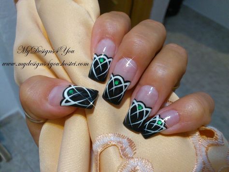 How to paint a nail painting. Celtic Nail Art, Mysterious Emerald Gem - Step 10 Scottish Nail Art, Celtic Nails, Scottish Nails, Irish Nail Designs, Pink Grey Nails, Irish Nails, Black And White Nail, Grey Nail Art, Black And White Nail Art