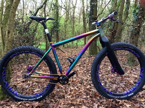 As promised the full Travers Angus II build with Rainbow Nitrite finish. Rainbow Bike, Bicycle Paint Job, Titanium Bike, Hardtail Mountain Bike, Nothing To See Here, Bicycle Painting, Bike Stickers, Fat Bike, Accessories Brand