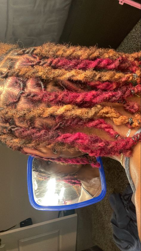 Loc Color Combo Ideas, Color Combos For Locs, Multi Color Locs, Loc Inspo Black Women Color, Multicolor Locs Black Women, Locs Colors, Dyed Locs, Cute Dreads, Loc Inspiration