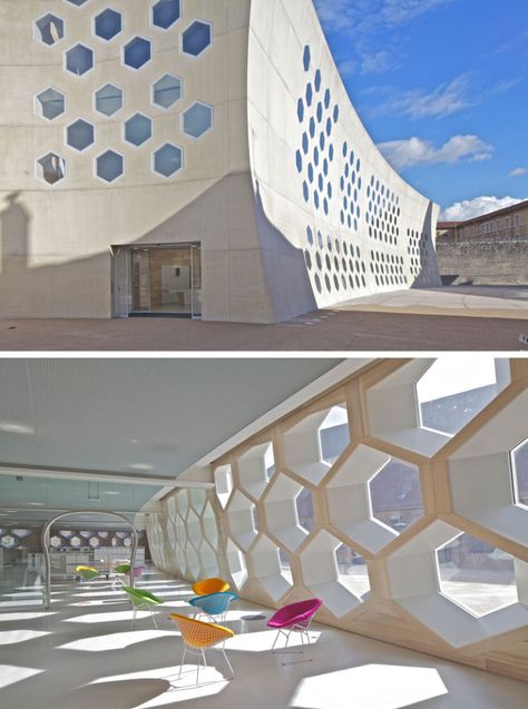 19 Ideas For Using Hexagons In Interior Design And Architecture // All of the windows on this library/cinema in France, are hexagons that look out onto the streets of Lons-le-Saunier. Hexagonal House, Hexagonal Architecture, White Hexagon Tiles, Theme Restaurant, Interior Design School, Hexagon Design, Education Architecture, Commercial Space, Library Design