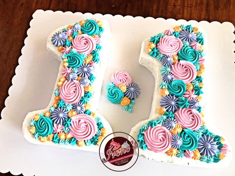 #11 #11cake #birthdaycake #celebrationcakes #floralcake #buttercreamcake #numbercakes Number 10 Cake Design, 11 Number Cake, 11 Cake Number, Number 11 Birthday Cake, Girls 11th Birthday Cake, Number 11 Cake, Number 1 Cake Design, 11th Birthday Cake Girl, Number Cake Decorating Ideas