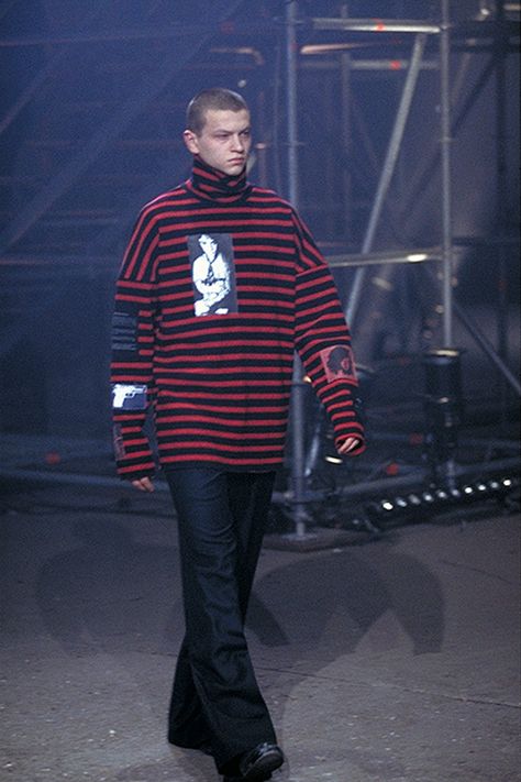 Raf Simons 90s, Archive Fashion Men, 2001 Fashion, Raf Simmons, Distressed Sweatshirt, Menswear Runway, Archive Fashion, Raf Simons, Menswear Collection