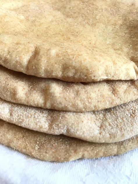 Sourdough Discard Pita Bread - Zero-Waste Chef Sourdough Discard Pita Bread, Sourdough Pita Pockets, Discard Pita Bread, Sourdough Pita Chips, Discard Cake, Sourdough Pita Bread Quick, What Is Sourdough, Sourdough Pita, Authentic Pita Bread