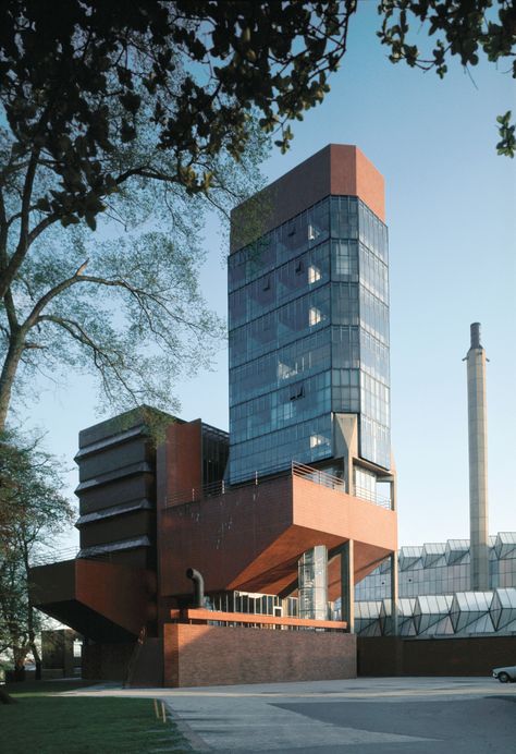 Leicester University, James Stirling, University Of Liverpool, Building Images, Brick Masonry, Castle In The Sky, Brutalist Architecture, Alvar Aalto, Interior Architect