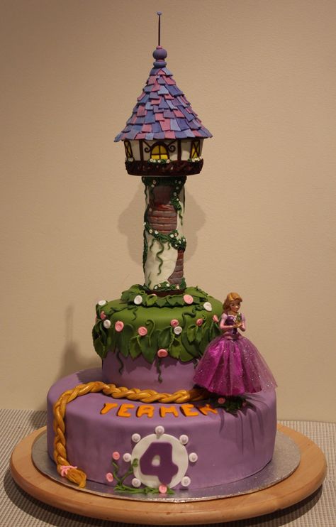 Birthday Cakes - Rapunzel cake Rapunzel Torte, Rapunzel Birthday Cake, Bolo Rapunzel, Disney Themed Cakes, Rodjendanske Torte, Rapunzel Cake, Tangled Birthday, 4th Birthday Cakes, Childrens Birthday Cakes