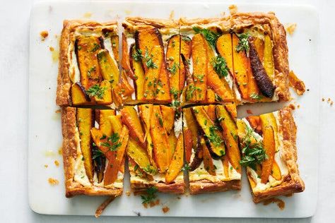 Carrot Tart, Feta Stuffed Peppers, Feta Recipe, Pumpkin Tarts, Mini Tarts, Vegetarian Thanksgiving, Feta Recipes, Easter Dinner Recipes, Spinach Smoothie