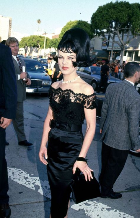 Debi Mazar, 1995 Debbie Mazar, Spanish Tv Shows, Debi Mazar, Batman Film, Film Premiere, Village Photos, Cafe Society, Tribeca Film Festival, Gothic Beauty