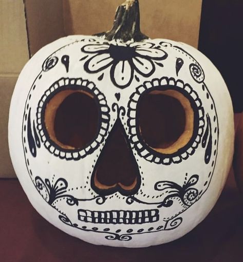 Sugar Skull Carved Pumpkin, Pumpkin Carving Sugar Skull, Sugar Skull Pumpkin Painting Ideas, Painted Owl Pumpkin, Calavera Pumpkin Painting, Sugar Skull Painted Pumpkin, Catrina Pumpkin Painting, Dia De Los Muertos Pumpkin Ideas, Mexican Pumpkin Painting