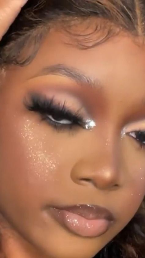 Rhinestone Glam Makeup, Rhinestone Wing Makeup, Silver Highlight Makeup, Natural Makeup With Pearls, Black And Silver Makeup Looks Black Women, Brown And Silver Makeup Looks, Silver Glitter Makeup Looks Black Women, Silver Inner Corner Makeup, Brown And White Makeup Looks