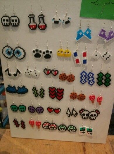 Perler Bead Jewelry Earrings, Hama Bead Jewelry, Pearler Beads Earrings, Peler Bead Earrings, Pearler Bead Earrings Diy, Perler Beads Earrings Ideas, Hama Bead Earrings, Perler Beads Jewelry, Simple Perler Bead Patterns