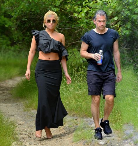 EXCLUSIVE: Lady Gaga maintains her personal style during a hike in the woods with her new boyfriend Christian Carino Hiking Outfit Men Summer, Hiking Outfit Spring For Women, Lady Gaga Style, Hiking Outfit Men, Talent Agent, Hiking Outfit Spring, Edgy Dress, Mother Monster, Hiking Outfit Women