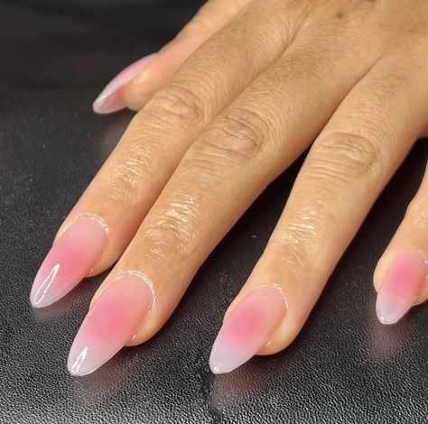 Nail Aura Art, Oval Aura Nails, Milky White Aura Nails, Natural Aura Nails, Soft Aura Nails, Blush Aura Nails, Simple Aura Nails, French Aura Nails, Aura Nails Summer 2024